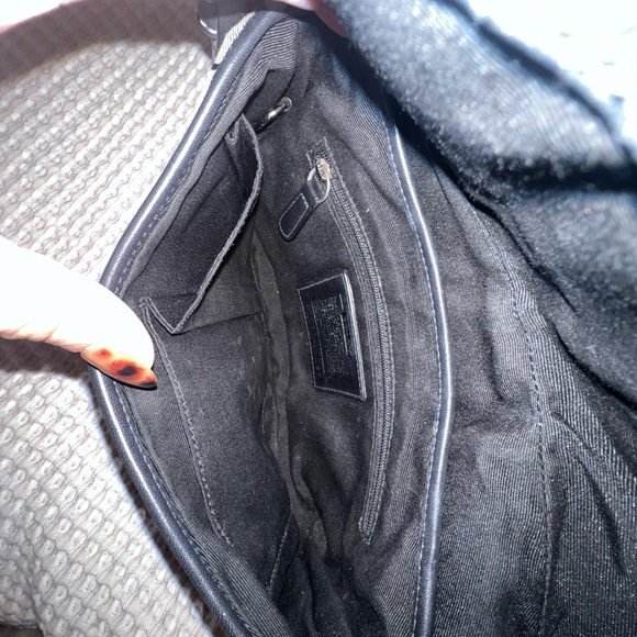 Classic Coach Purse - Picture 3 of 6